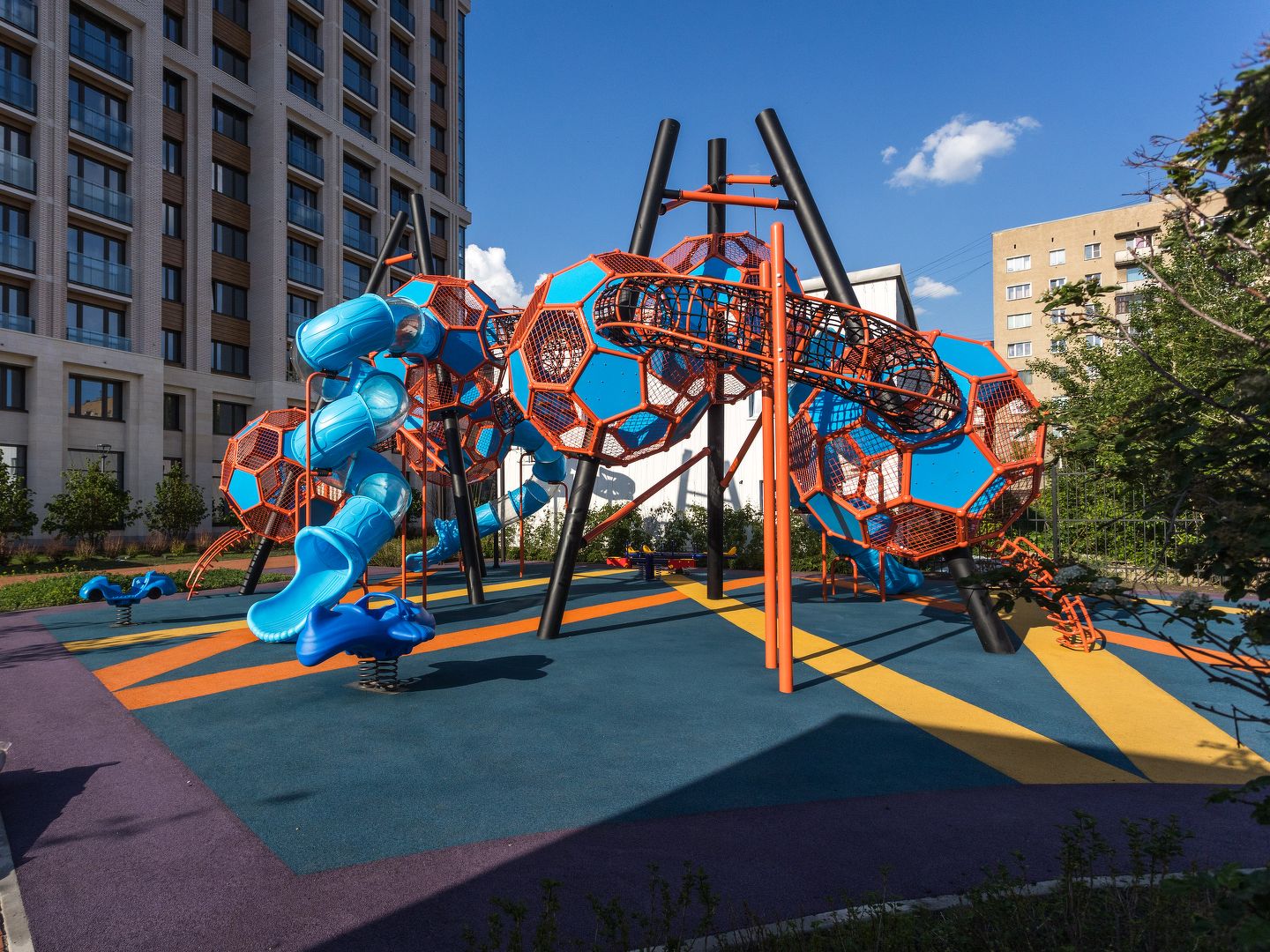 На Горького №24